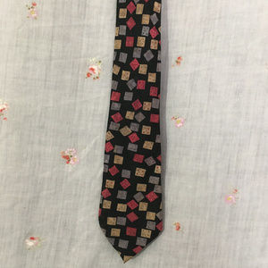 Geoffrey Beene silk tie